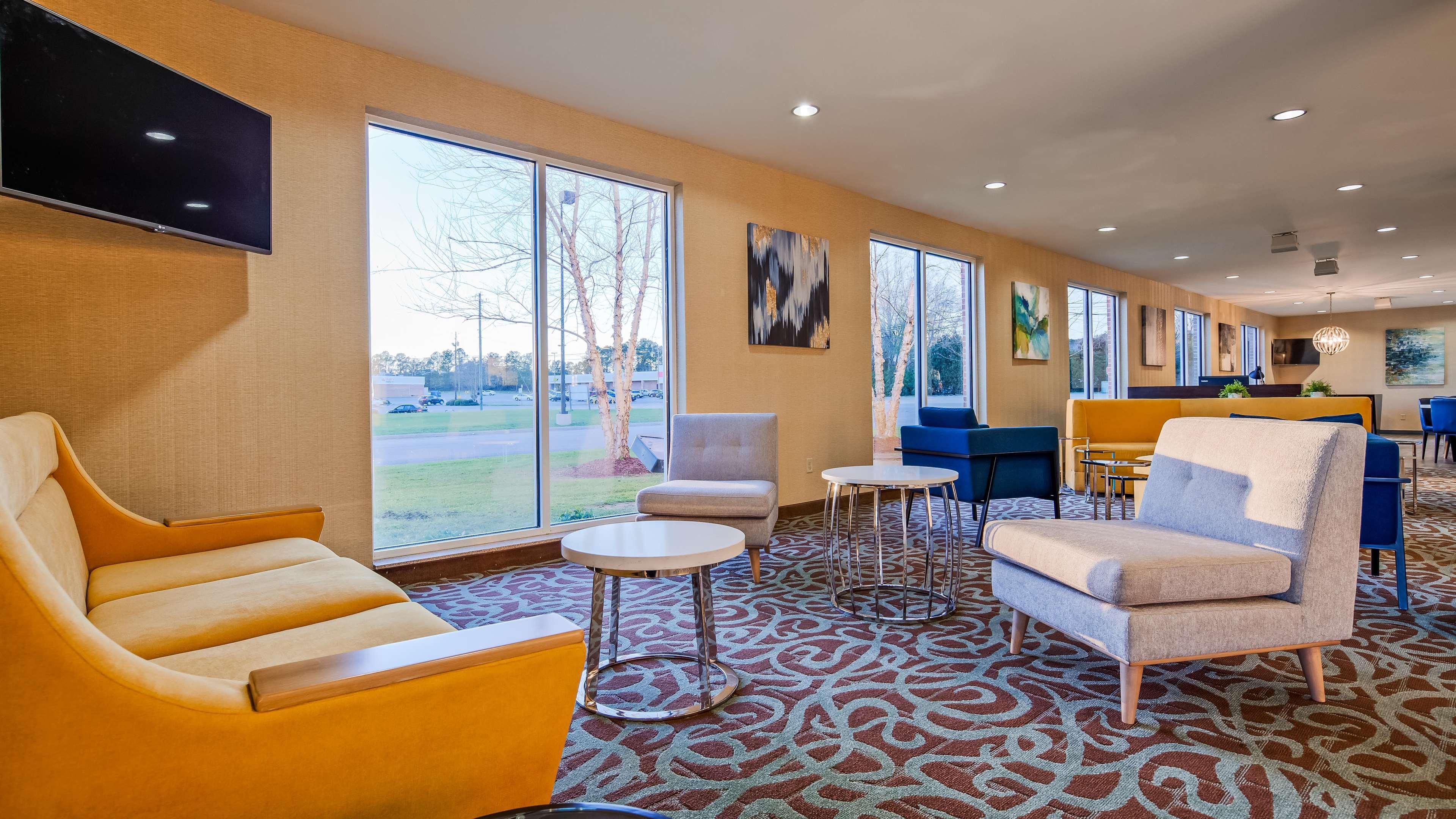 Best Western Dothan Inn & Suites Экстерьер фото