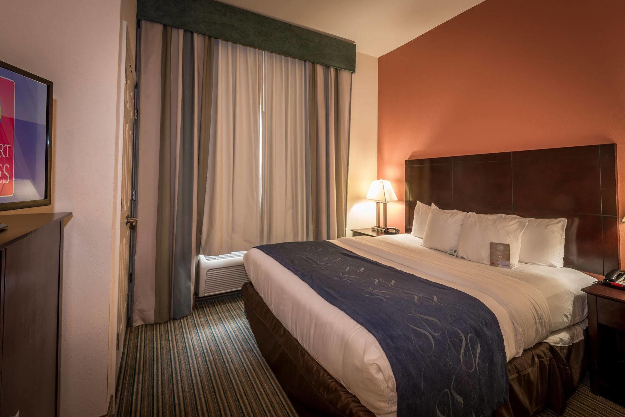 Best Western Dothan Inn & Suites Экстерьер фото