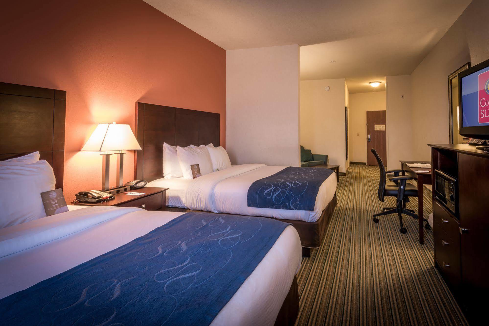 Best Western Dothan Inn & Suites Экстерьер фото