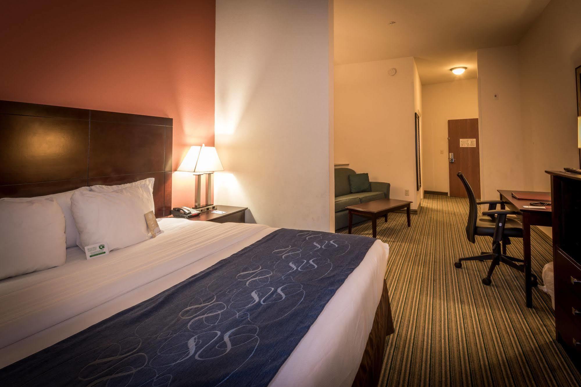 Best Western Dothan Inn & Suites Экстерьер фото