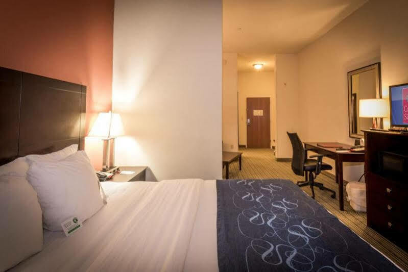 Best Western Dothan Inn & Suites Экстерьер фото